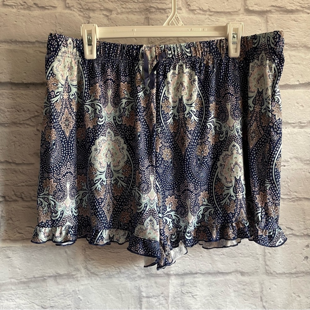 PREOWNED INK AND IVY BLUE PAISLEY RUFFLE HEM SLEEP SHORT XXL